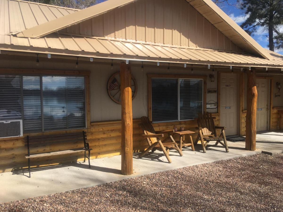 Rainbows End Fishing Resort Pinetop-Lakeside Exterior photo