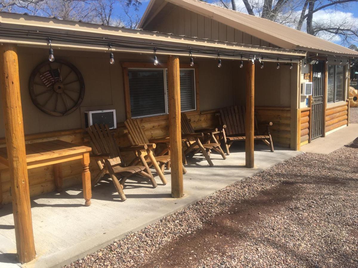 Rainbows End Fishing Resort Pinetop-Lakeside Exterior photo